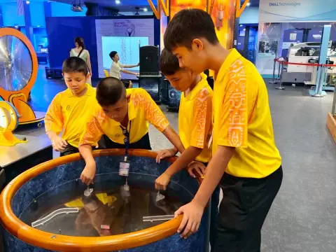 โครงการพัฒนานักเรียนแลกเปลี่ยนดูงานต่างประเทศ ณ ประเทศมาเลเซีย โ